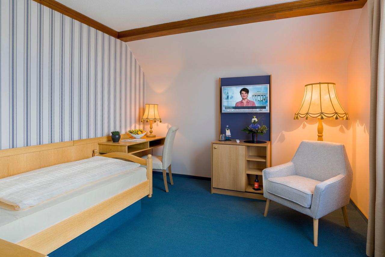 Krone Am Park - Gaestehaus Des Hotel Krone Alzenau in Unterfranken Exterior foto